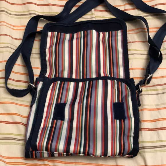 Eddie Bauer cross body purse - Picture 3 of 6